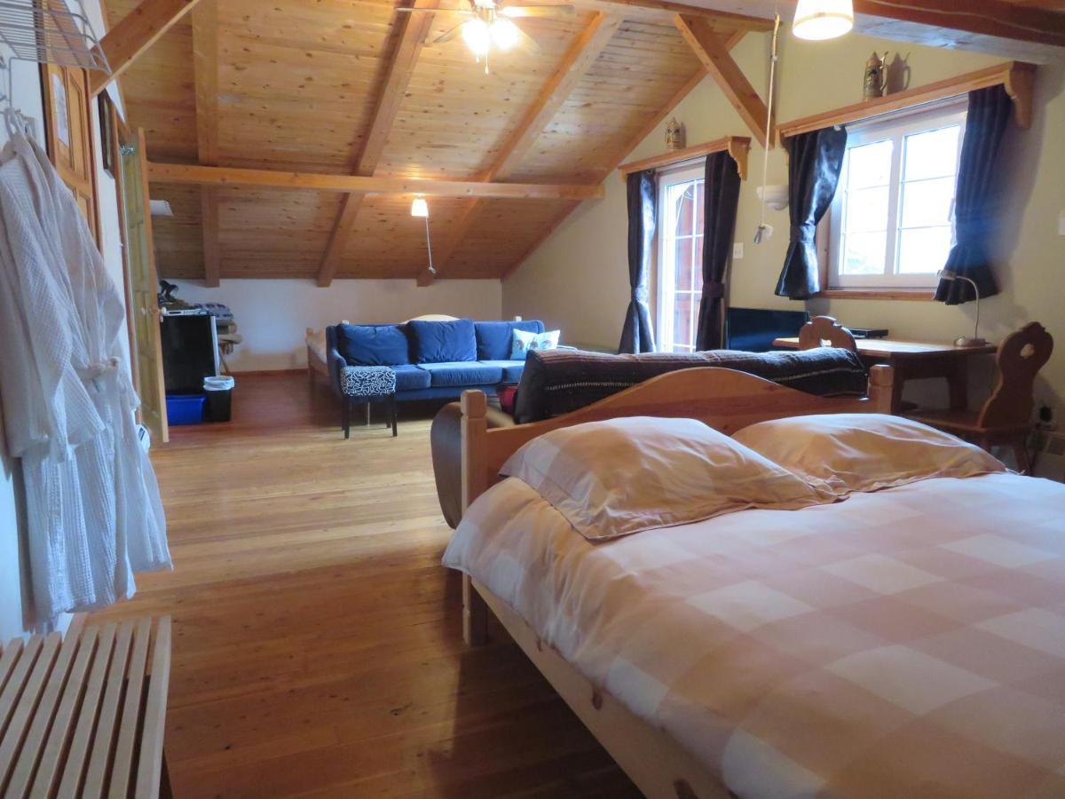 Alpenglow Bed And Breakfast Kimberley Buitenkant foto